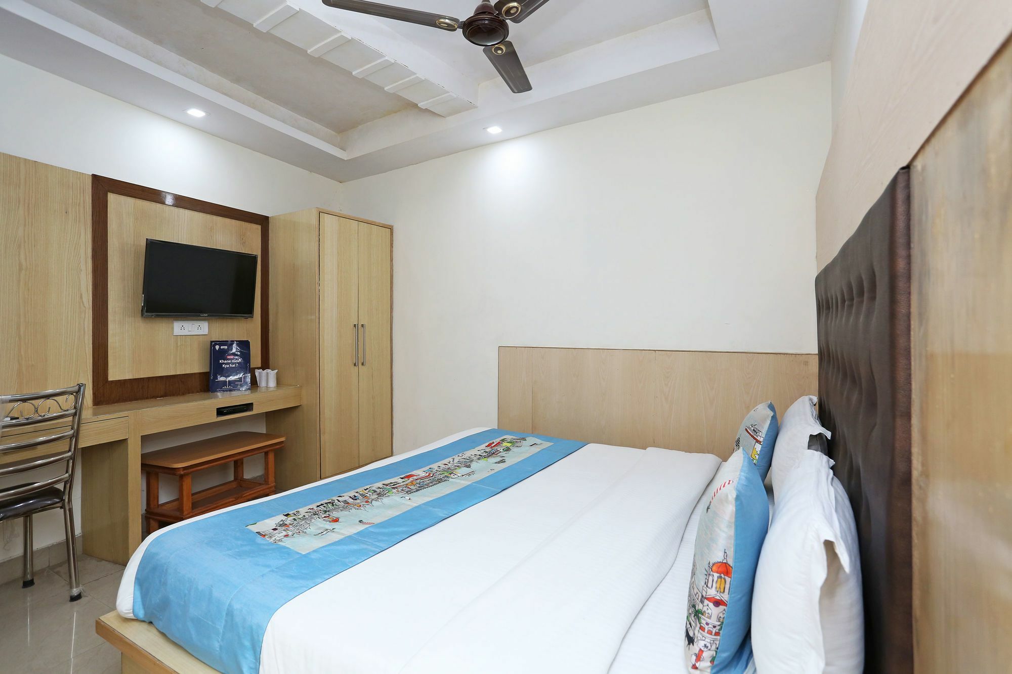 Oyo 9233 Hotel Cottage Lord Krishna New Delhi Bagian luar foto